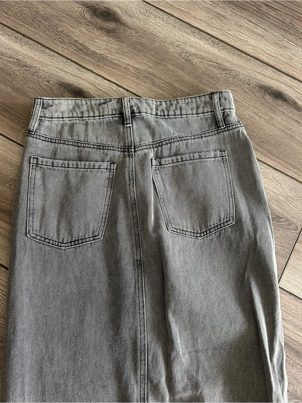 West of Melrose High-Waist Grey Distressed Denim Skirt